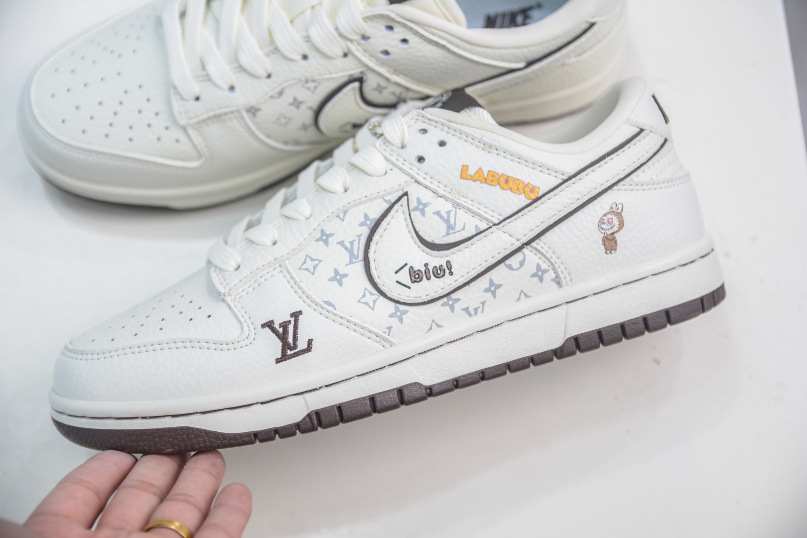 NIKE SB Dunk Low RETRO x Louis Vuittx LABUBU LV拉布布联名-米白咖啡 SC0601-456