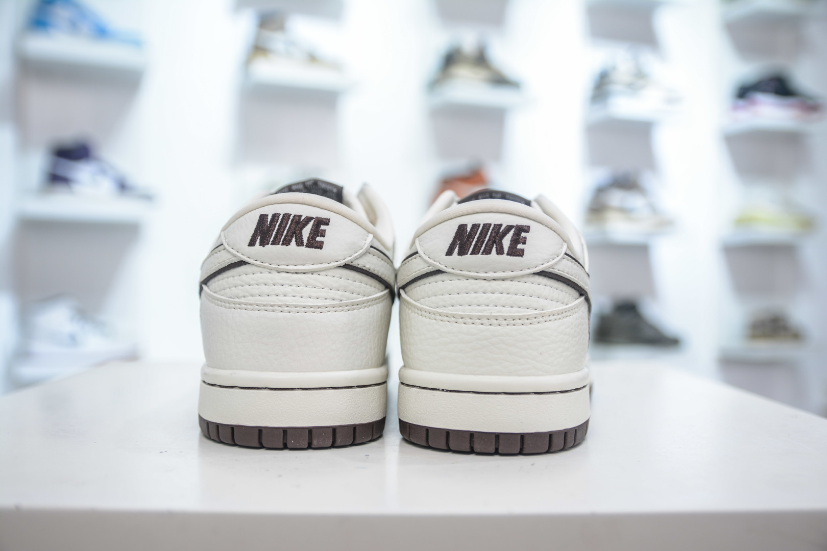 NIKE SB Dunk Low RETRO x Louis Vuittx LABUBU LV拉布布联名-米白咖啡 SC0601-456