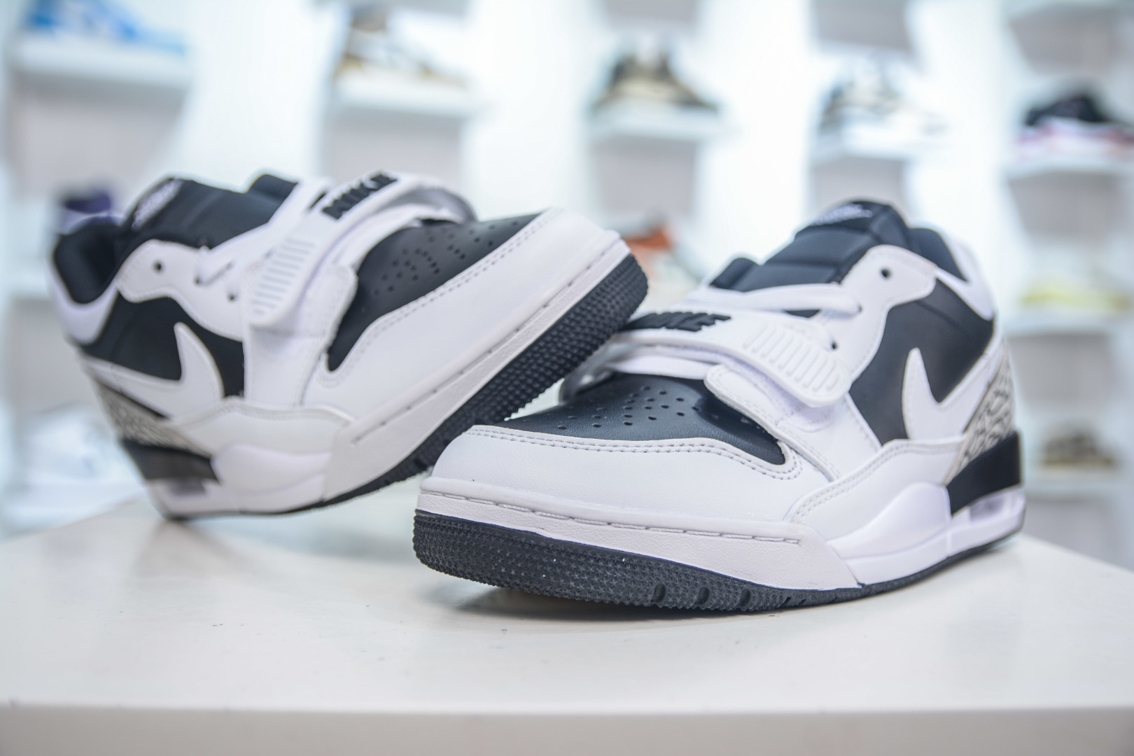 Air Jordan Legacy AJ312 低帮 白黑 CD7069-111