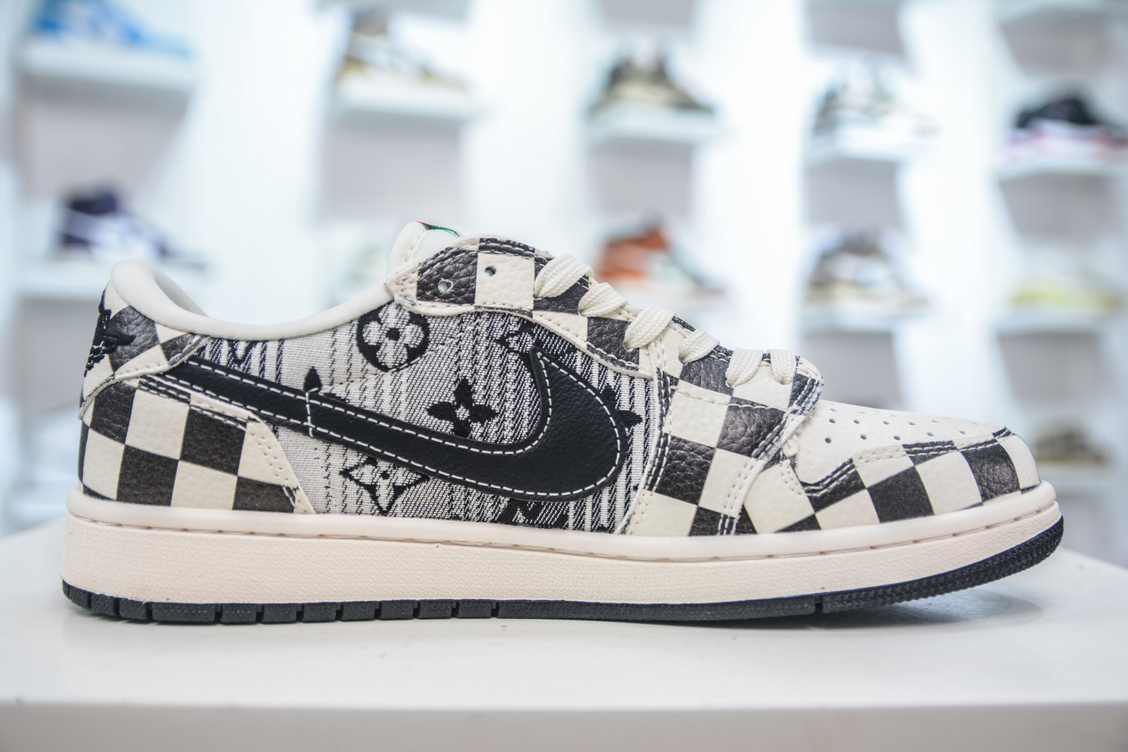 Air Jordan 1 Low x Louis Vuitton Black and White Custom Sneakers 4 cmp i1753790841355 6292 0 2