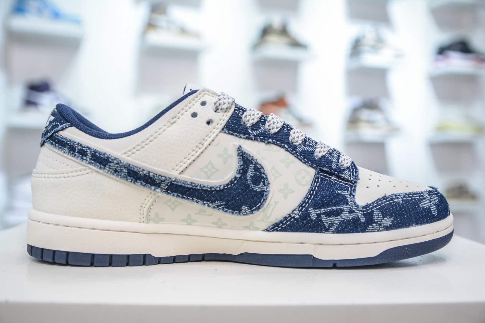Nike SB Dunk Low x Louis Vuitton White Blue Denim Sneakers 4 cmp i1753790946288 2119 0 2