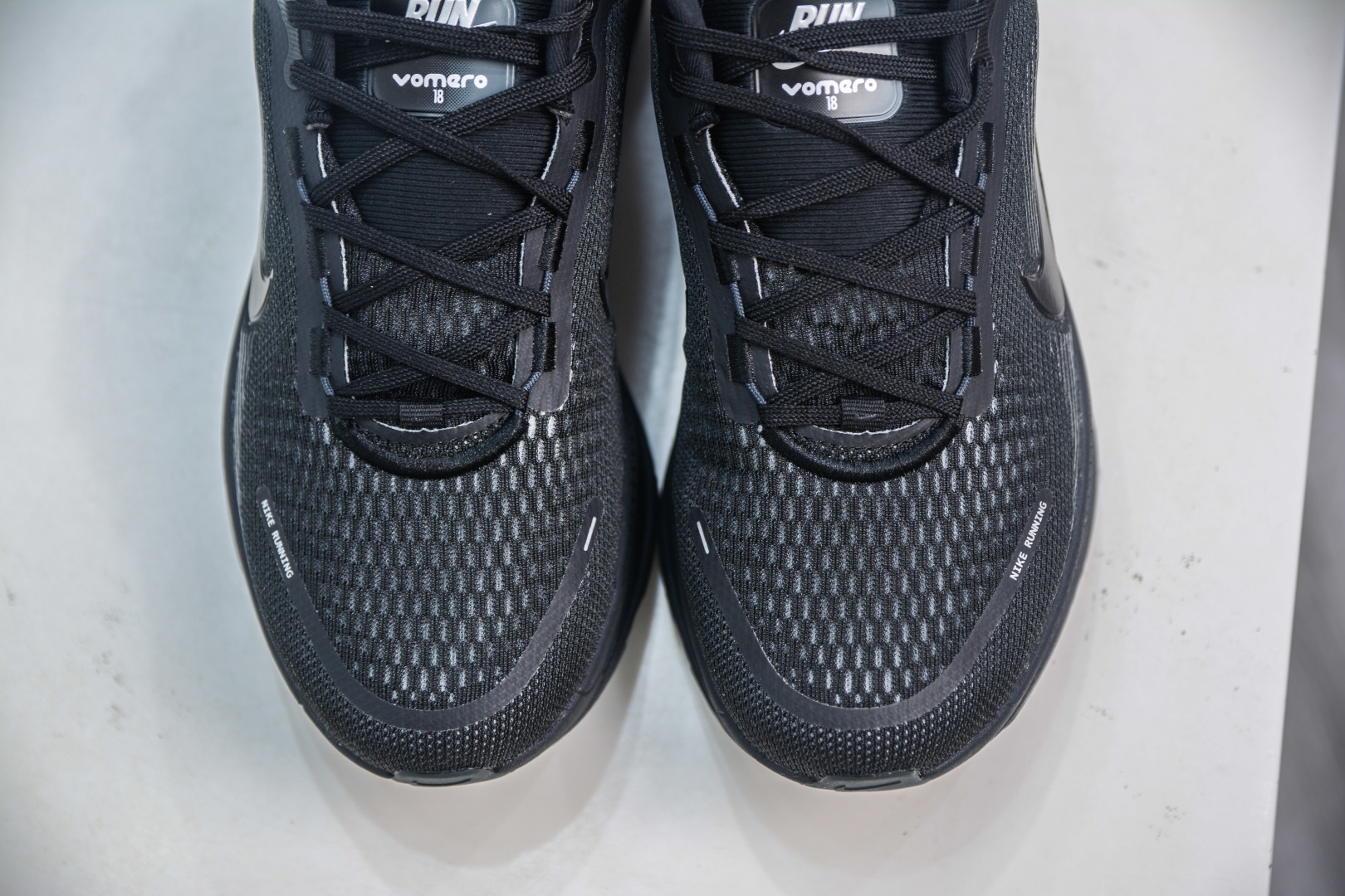 Nike Air Zoom Vomero 18: Lightweight, Comfortable Road Running Shoes for Women 10 cmp i1753791034601 39 0 8