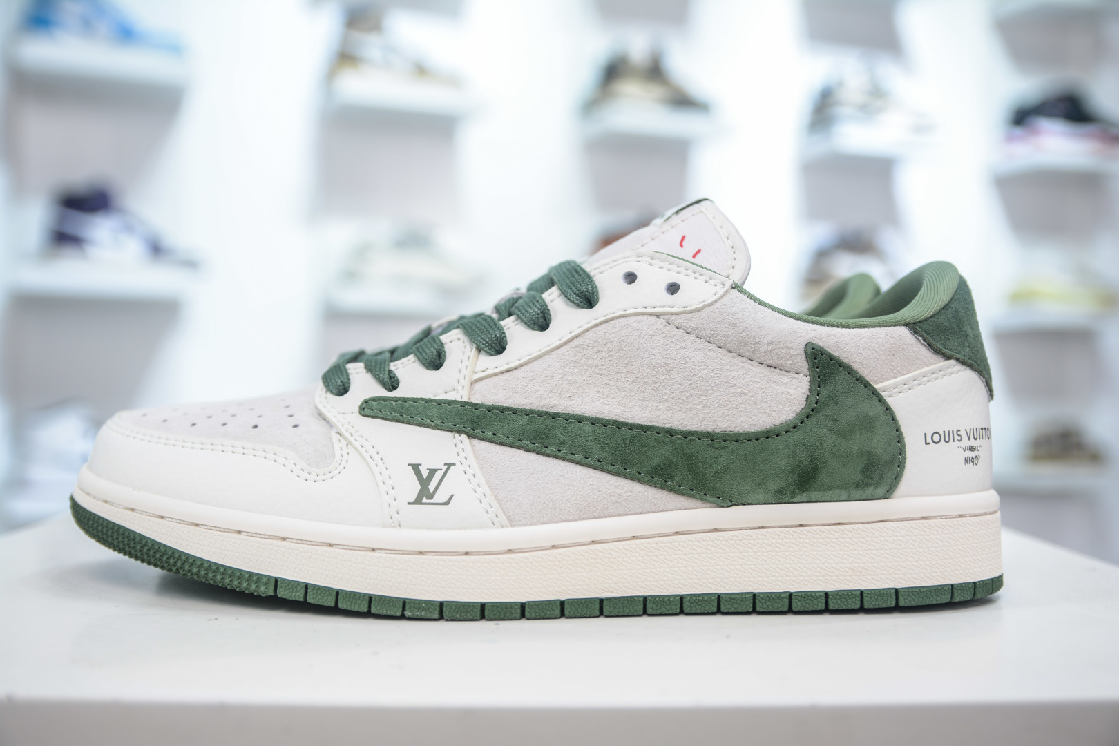 Travis Scott x Nike Air Jordan 1 Low x Louis Vuitton Custom Sneakers 2 cmp i1753791781413 449 0 0