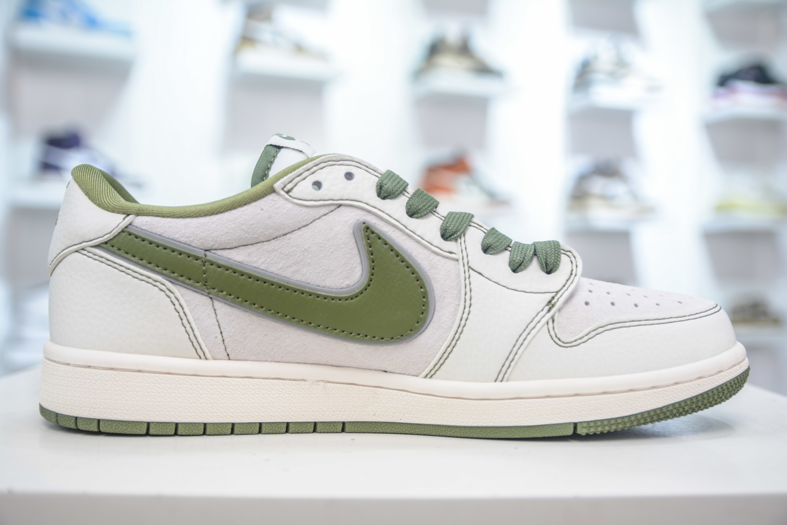 Travis Scott x Nike Air Jordan 1 Low Supreme White/Green, Premium Quality Shoes 4 cmp i1753791824753 6432 0 2