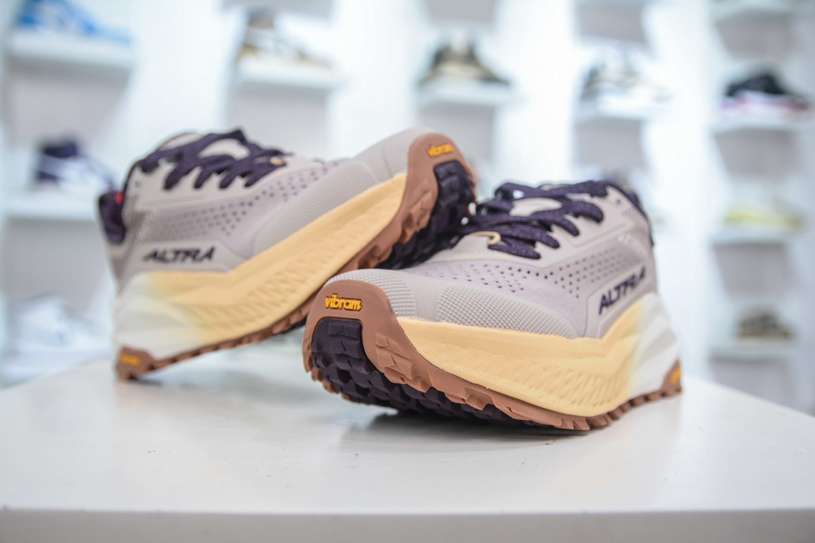 Altra Olympus 6: Comfortable, Durable, and Slip-Resistant Outdoor Running Shoes 4 cmp i1753792706990 1788 0 3