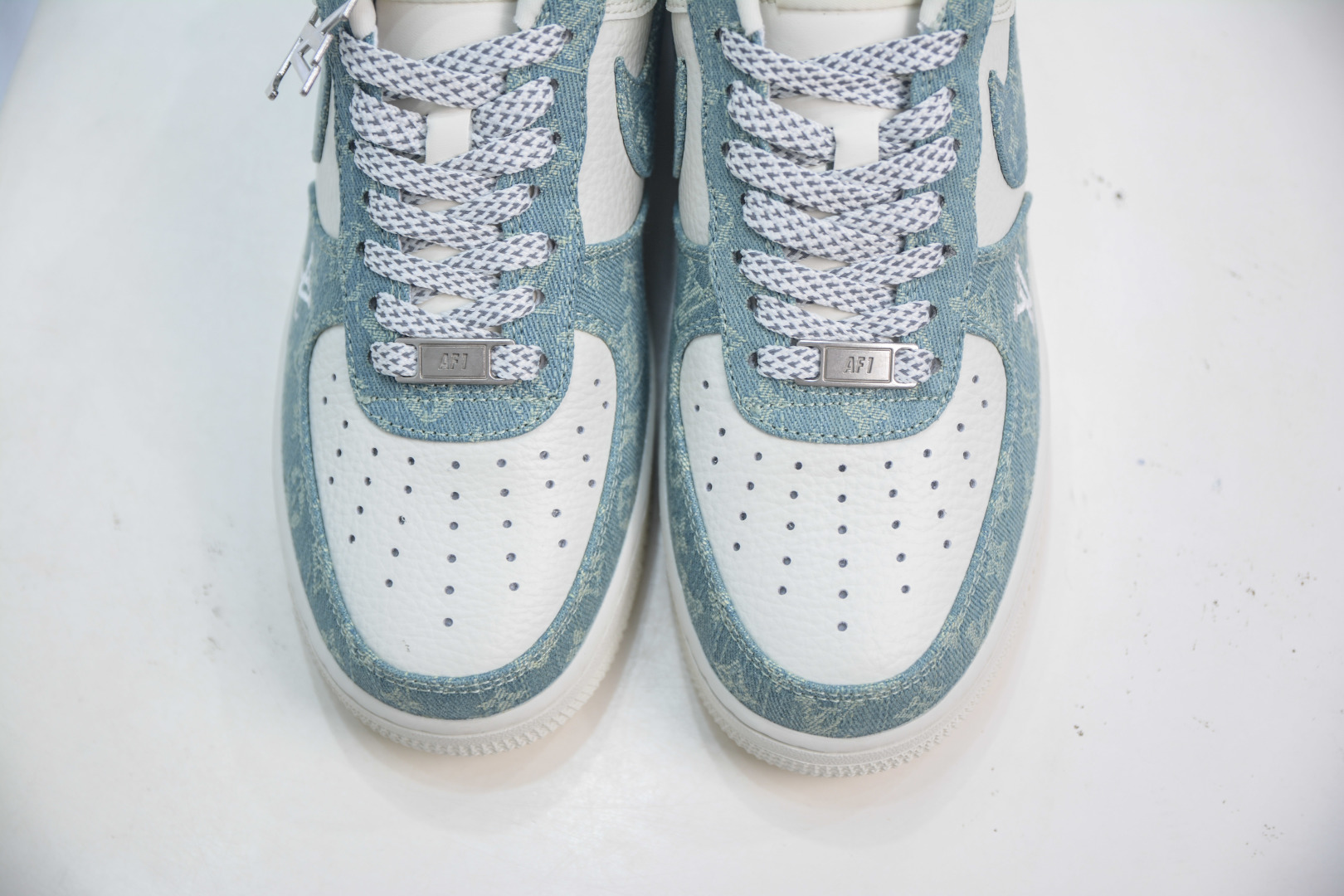 Nike Air Force 1 Low x Louis Vuitton White Denim Collaboration Sneakers 10 cmp i1753886048378 31 0 8