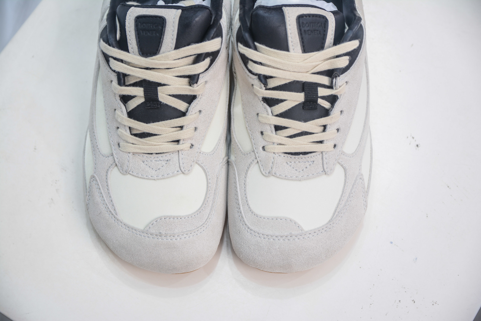 Bottega Veneta Orbit Flash Sneakers - Retro Style, Unisex Design, Comfortable Fit 9 cmp i1753886324001 947 0 8