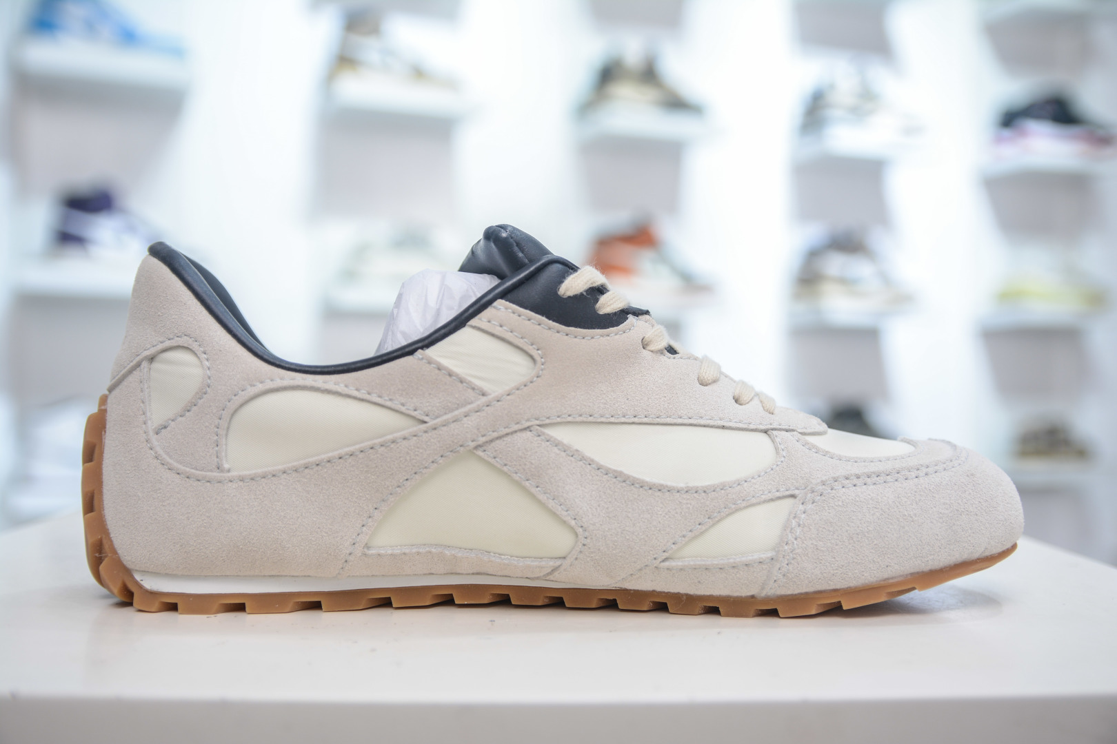 Bottega Veneta Orbit Flash Sneakers - Retro Style, Unisex Design, Comfortable Fit 3 cmp i1753886324046 5375 0 2