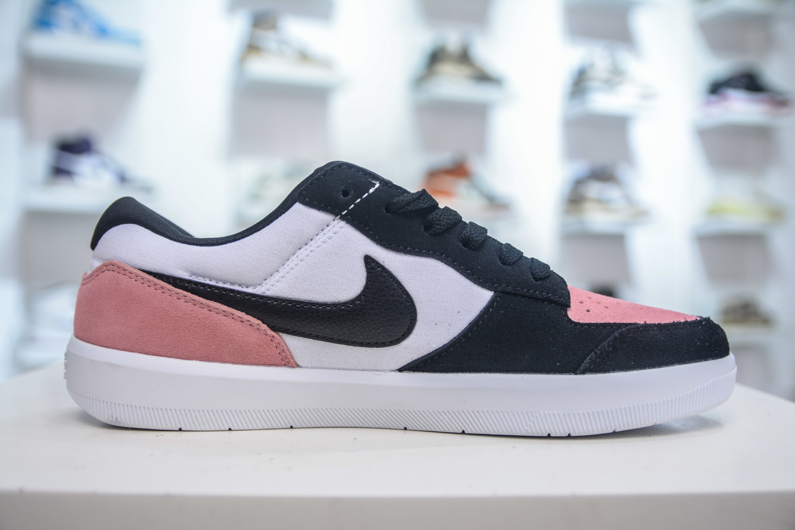 Nike SB Force 58: Retro Low-Top Skate Shoes for Street Style & Performance 3 cmp i1753886528215 6245 0 2