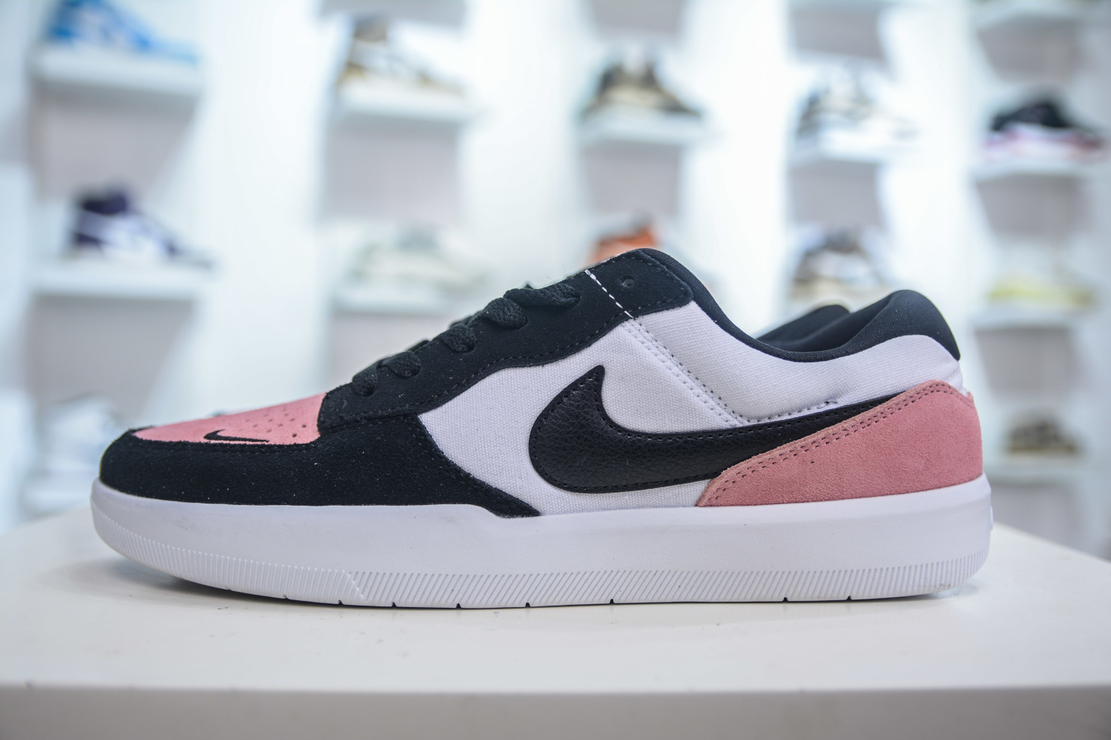 Nike SB Force 58: Retro Low-Top Skate Shoes for Street Style & Performance 1 cmp i1753886528217 1081 0 0