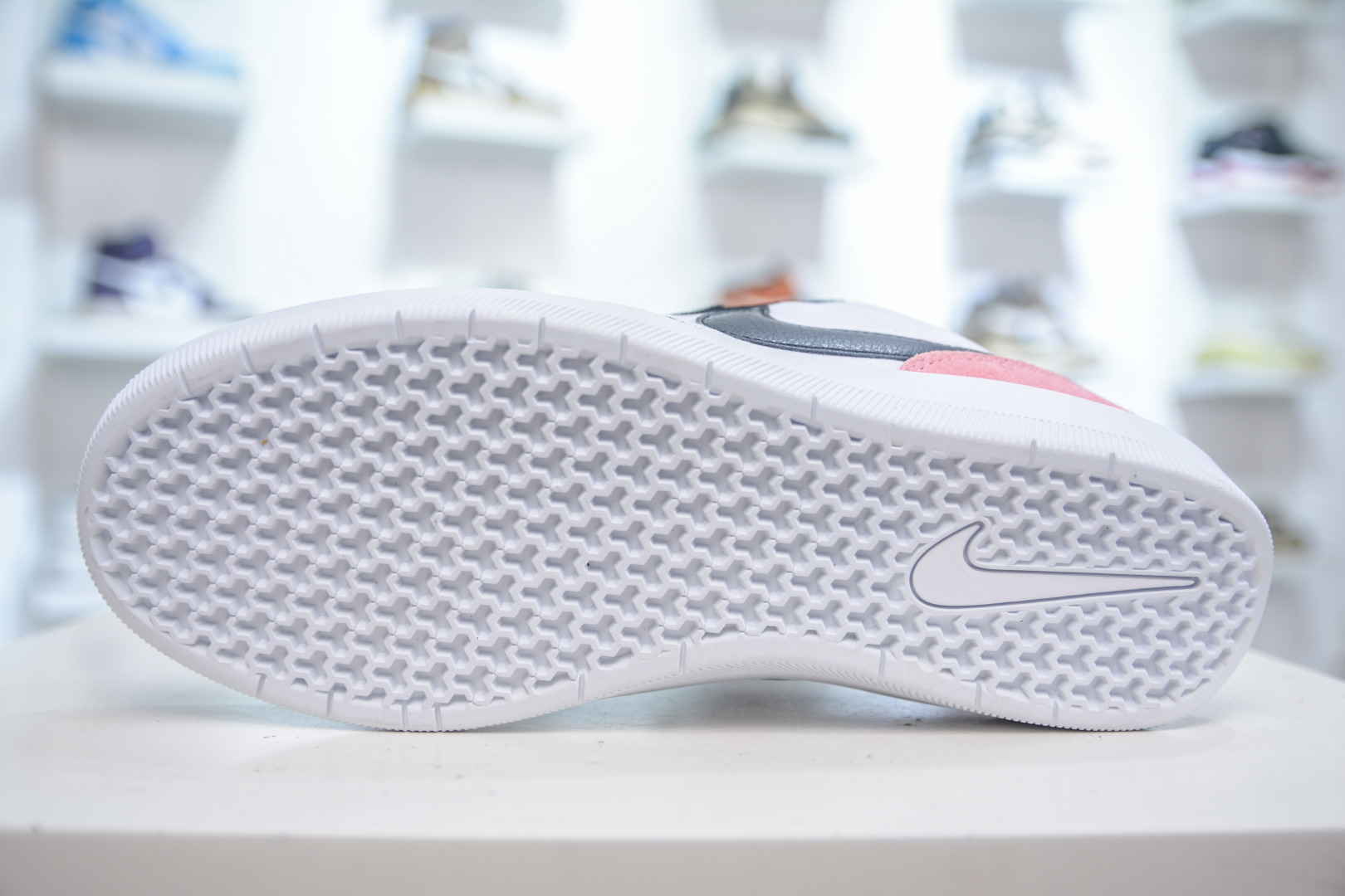 Nike SB Force 58: Retro Low-Top Skate Shoes for Street Style & Performance 5 cmp i1753886534566 5081 0 4