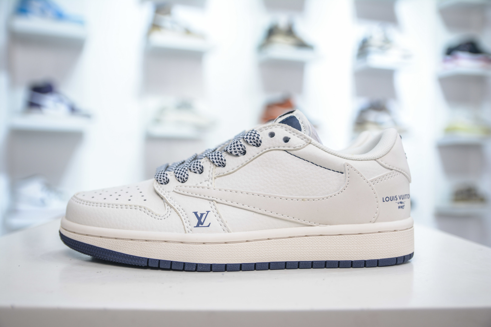 Travis Scott x Nike Air Jordan 1 Low Louis Vuitton - White/Blue 1 cmp i1753888064879 6805 0 0