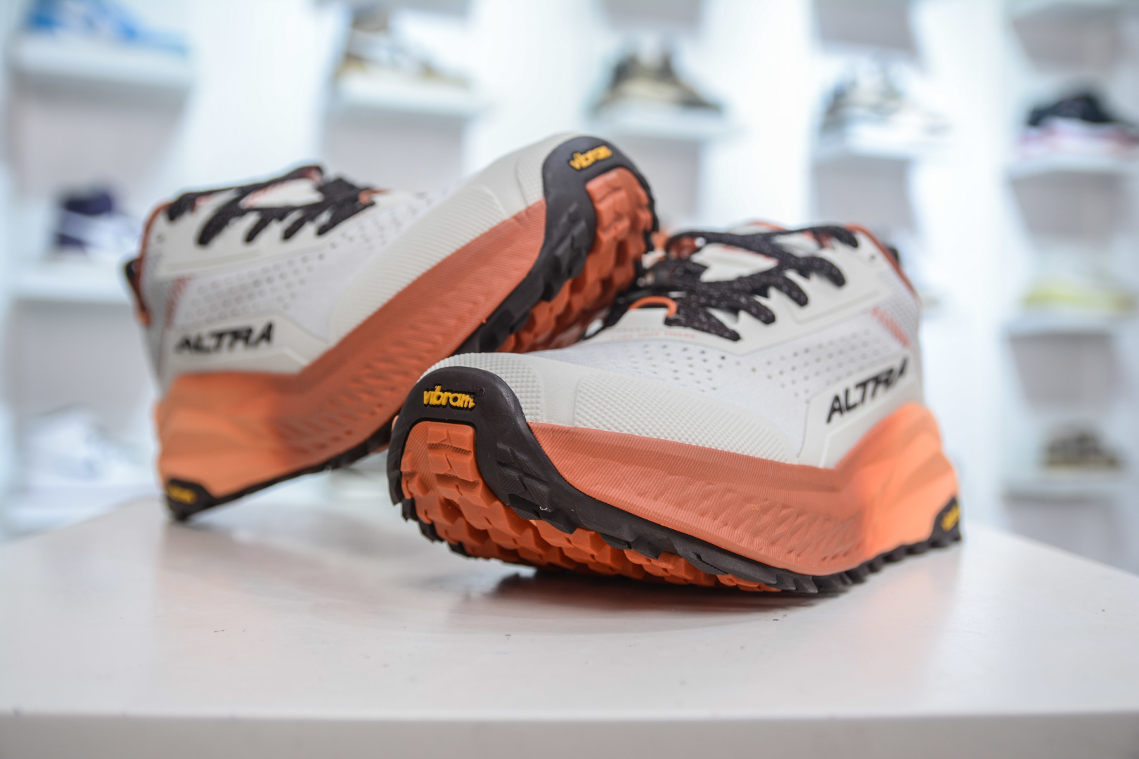 Altra Olympus 6: Comfortable, Durable, and Slip-Resistant Outdoor Running Shoes 4 cmp i1753888234695 3807 0 3