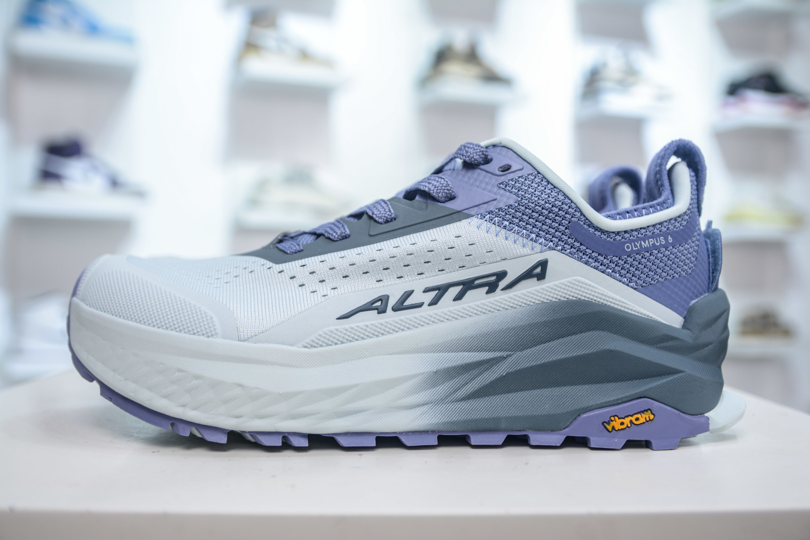 Altra Olympus 6 Women's Trail Running Shoes - Comfortable, Durable, and Stylish 2 cmp i1753888442684 724 0 0