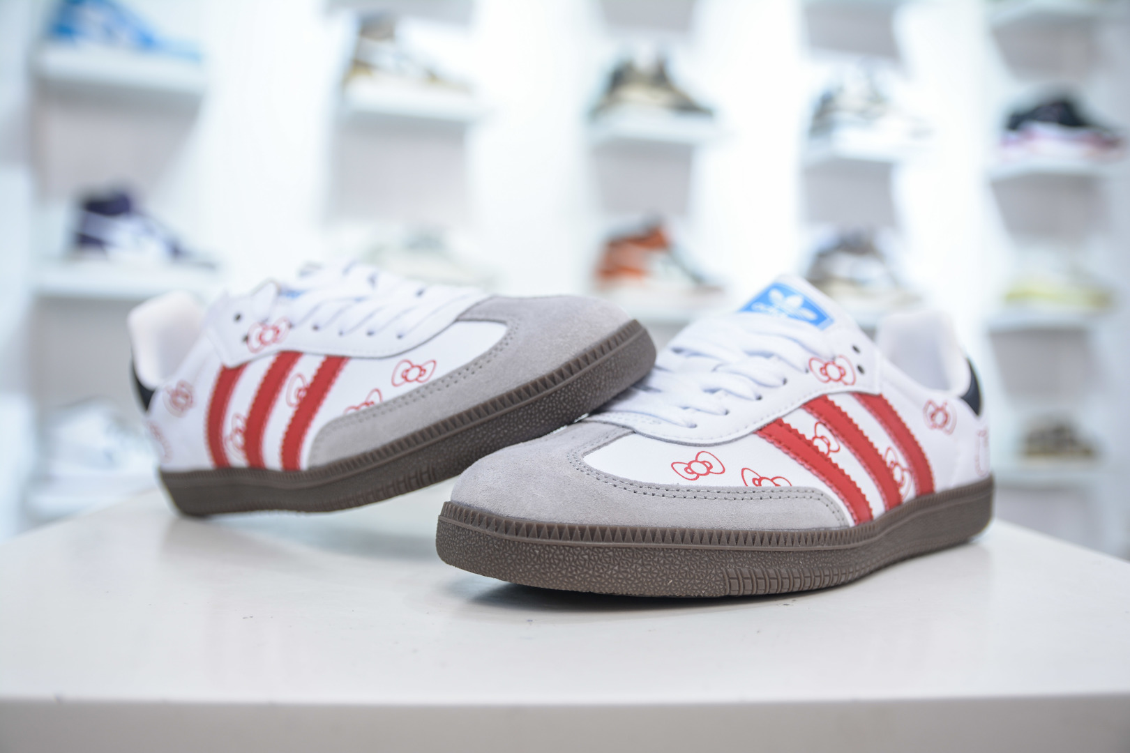 Adidas Originals Samba OG Hello Kitty Sneakers White Red Cute Cat B75806 4 cmp i1753975382226 5499 0 3
