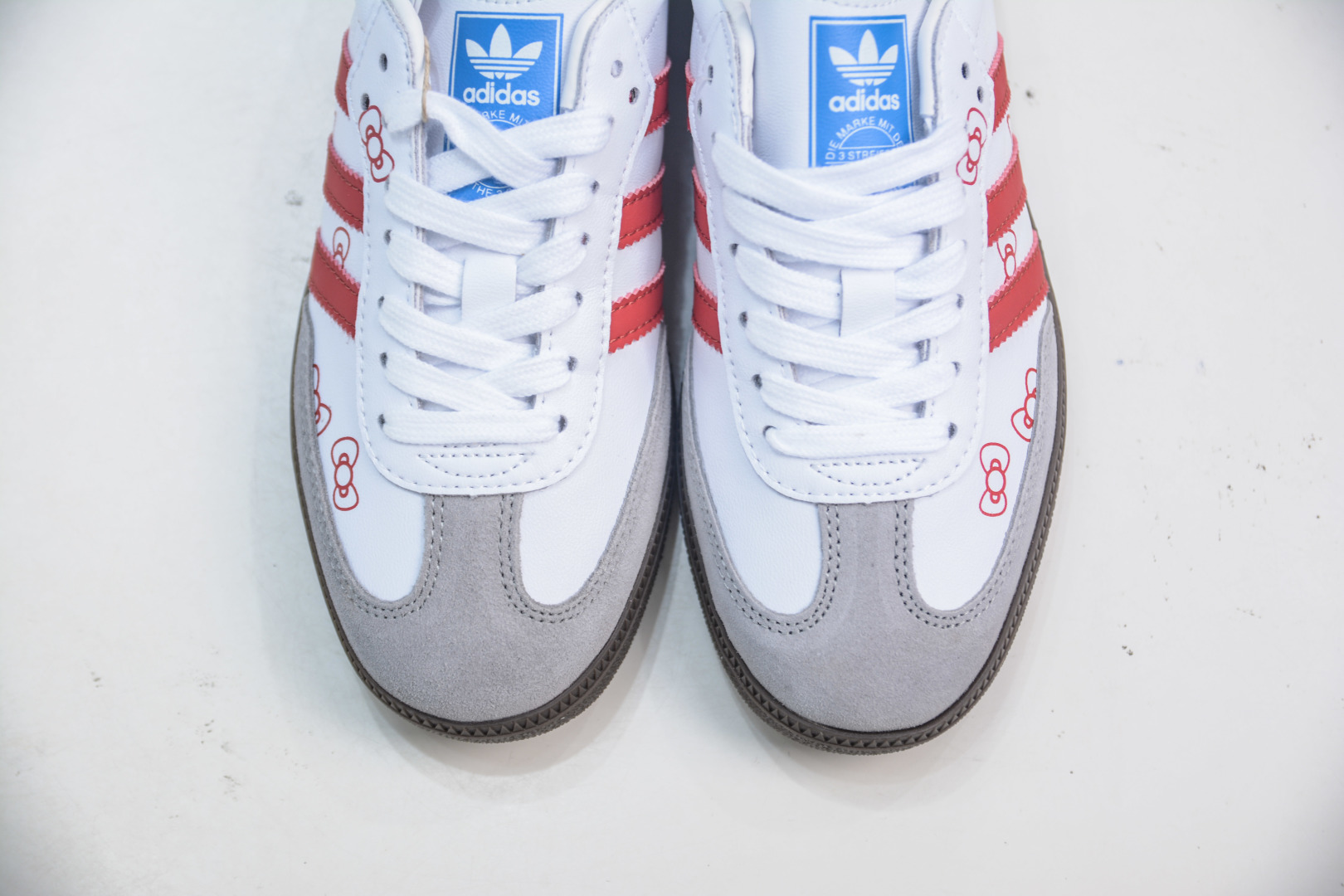 Adidas Originals Samba OG Hello Kitty Sneakers White Red Cute Cat B75806 9 cmp i1753975383358 96 0 8