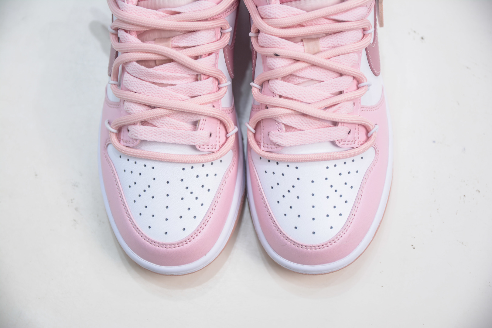 Nike SB Dunk Low 'Strawberry Cheesecake' Pink & White Casual Shoes DO6485-600 10 cmp i1753975743895 3670 0 8