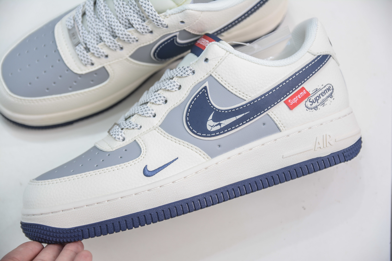 Supreme X Nike Air Force 1 Low White Grey Blue Men's Fashion Sneakers 8 cmp i1753976173281 7780 0 6