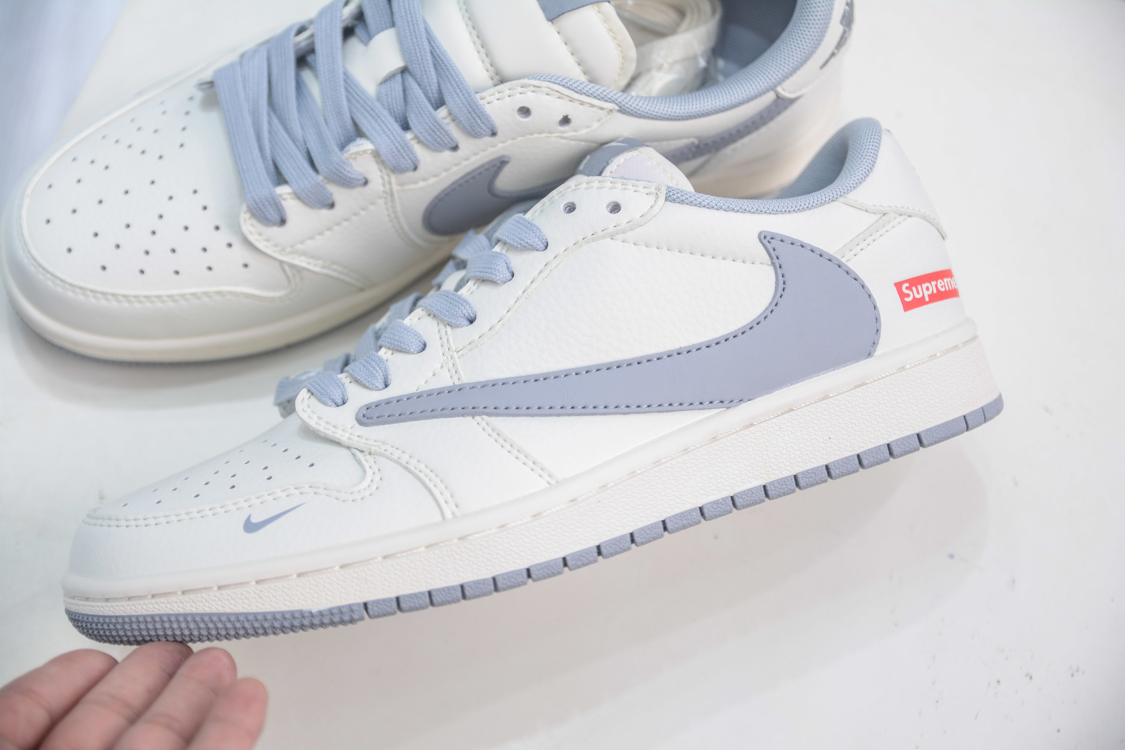 Travis Scott x Nike Air Jordan 1 Low Supreme White Grey Shoes 7 cmp i1753976335414 153 0 6