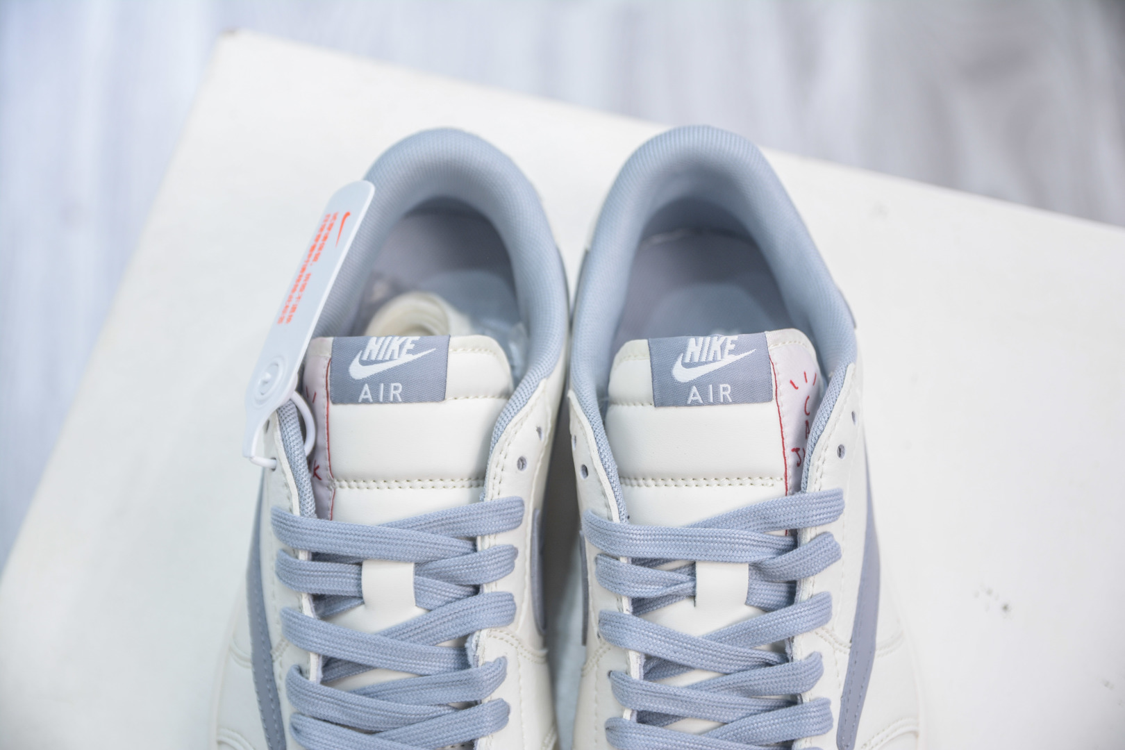 Travis Scott x Nike Air Jordan 1 Low Supreme White Grey Shoes 8 cmp i1753976336319 1705 0 7