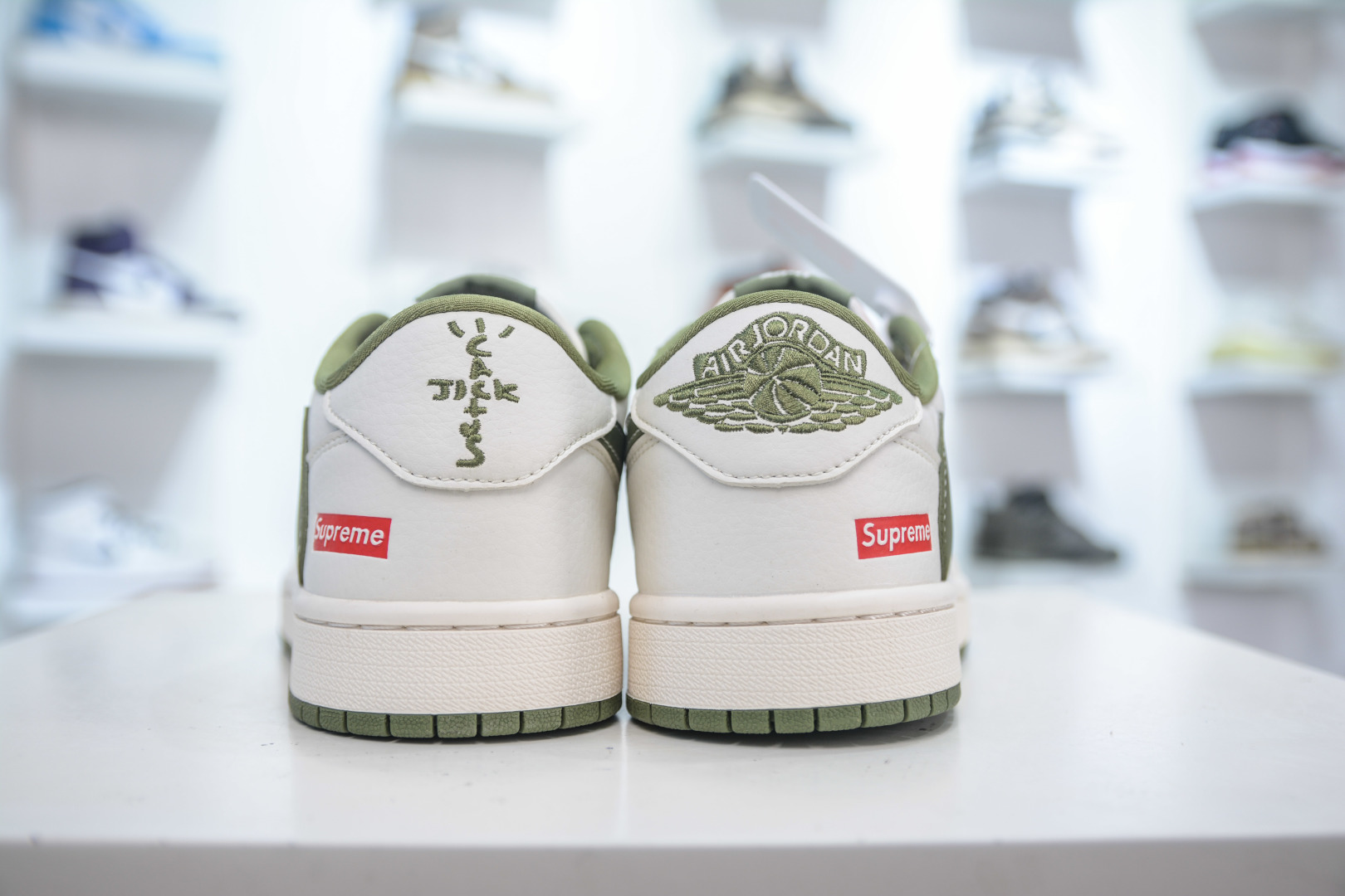 Travis Scott x Nike Air Jordan 1 Low Supreme White Green - Best Value 3 cmp i1753976379248 5591 0 1