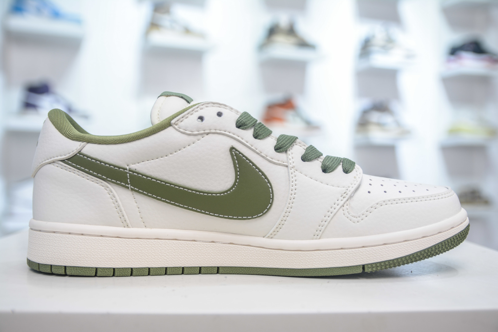 Travis Scott x Nike Air Jordan 1 Low Supreme White Green - Best Value 4 cmp i1753976379249 6140 0 2