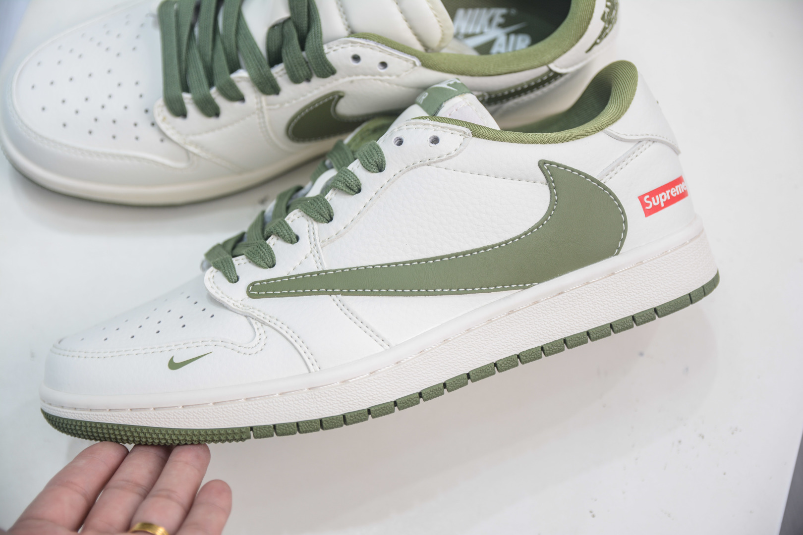 Travis Scott x Nike Air Jordan 1 Low Supreme White Green - Best Value 8 cmp i1753976380284 607 0 6