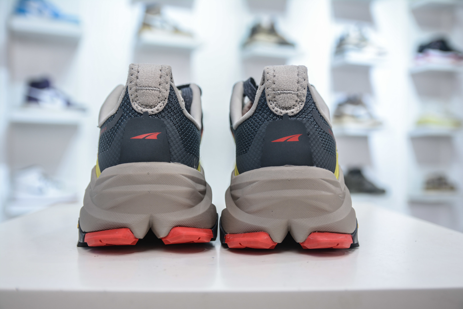Altra Olympus 6: Premium Running Shoes - Comfort, Durability, and Style Combined 3 cmp i1753976484543 433 0 1