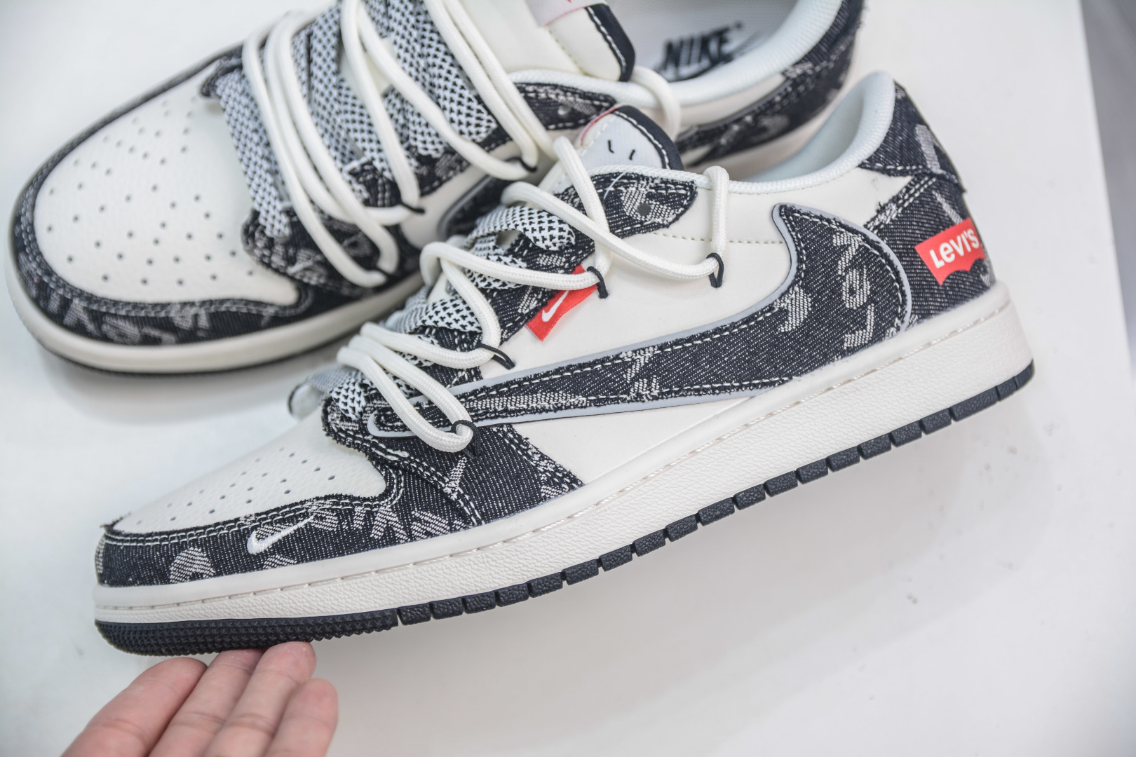 Travis Scott x Nike Air Jordan 1 Low Levi's - White Black Denim Sneakers 7 cmp i1753976624320 4823 0 6