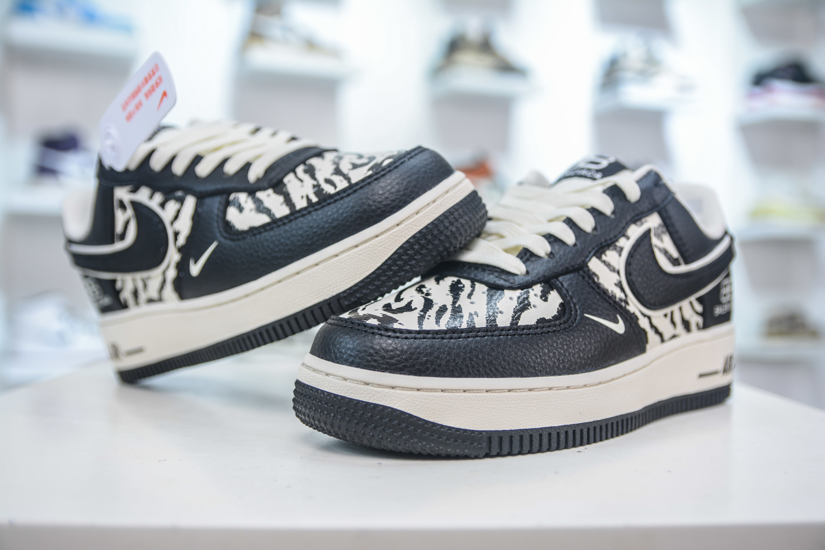 Nike Air Force 1 Low 07 x Balenciaga 巴黎世家联名-条纹米白黑 HJ3318-004