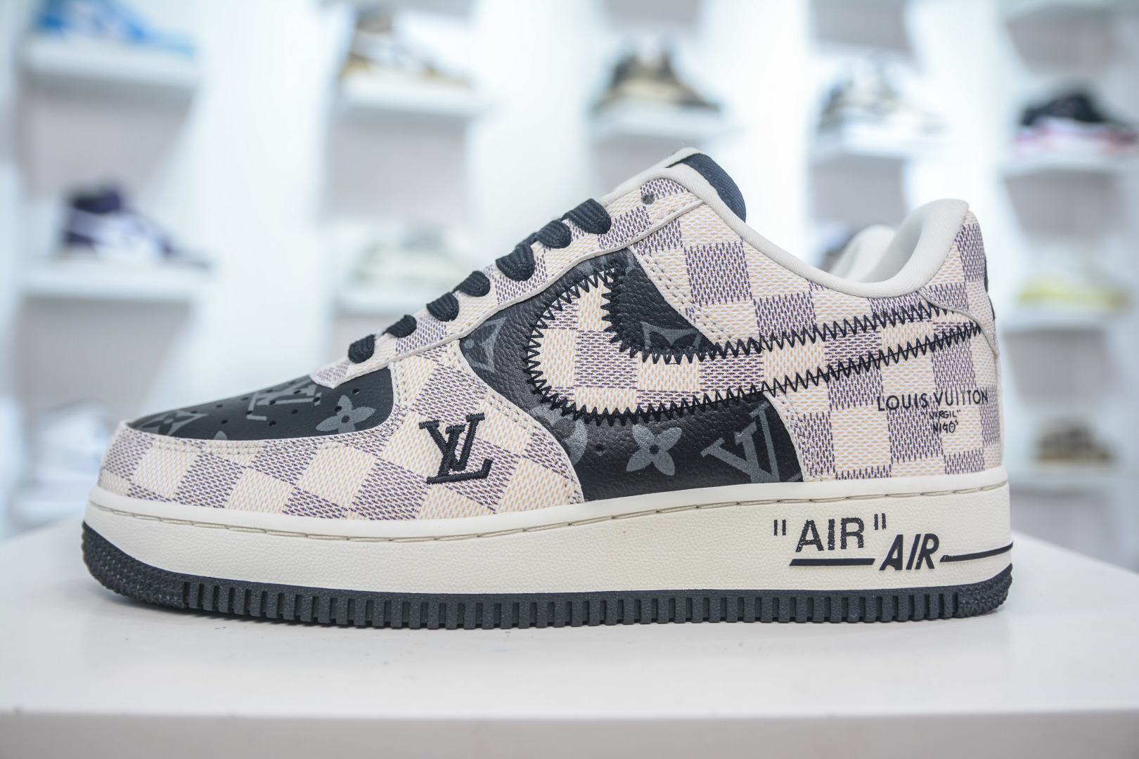 Nike Air Force 1 Low x Louis Vuitton Collab Sneakers - Grid Fog Grey 2 cmp i1754146692562 2852 0 0