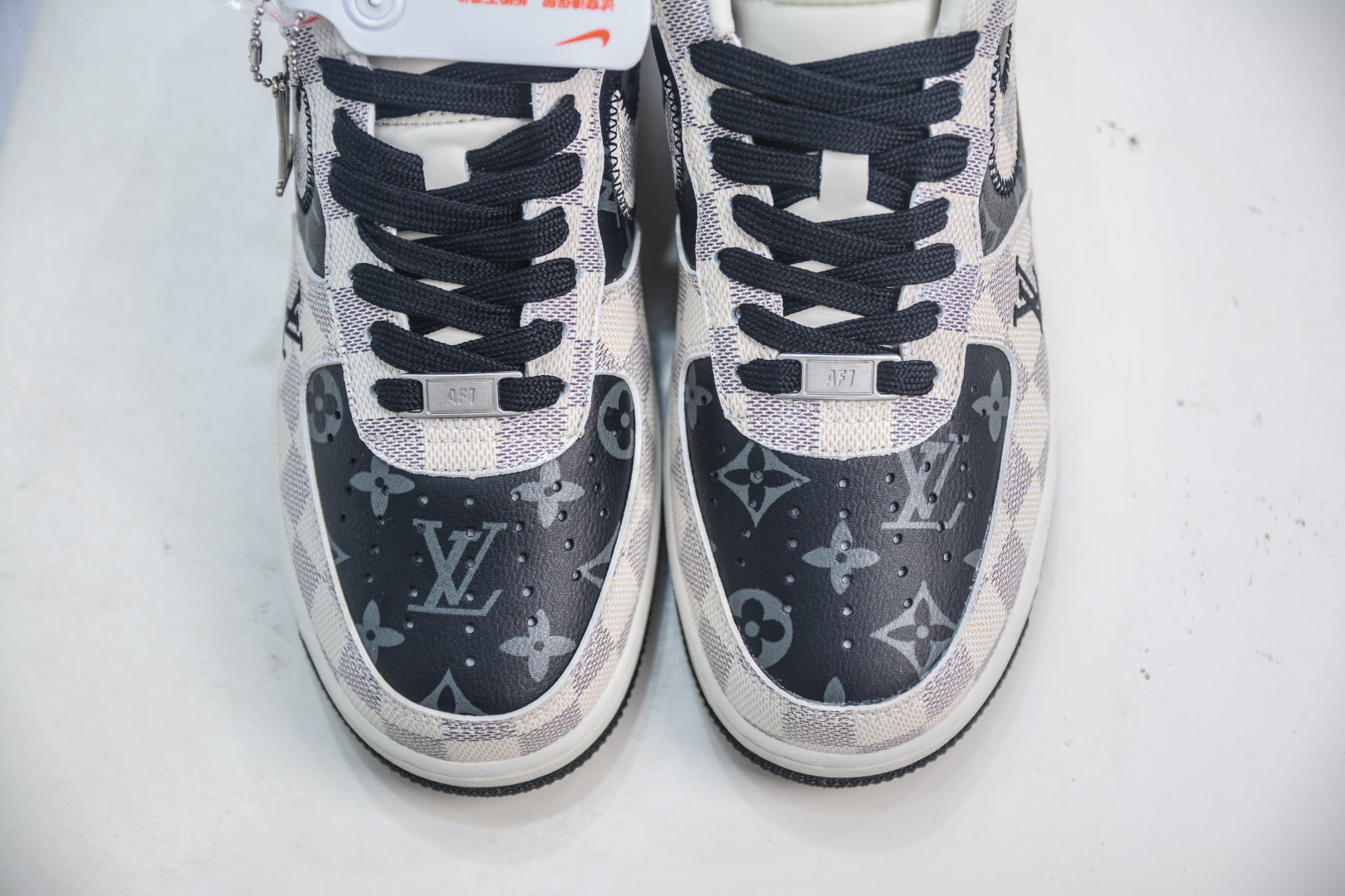 Nike Air Force 1 Low x Louis Vuitton Collab Sneakers - Grid Fog Grey 10 cmp i1754146693981 5956 0 8