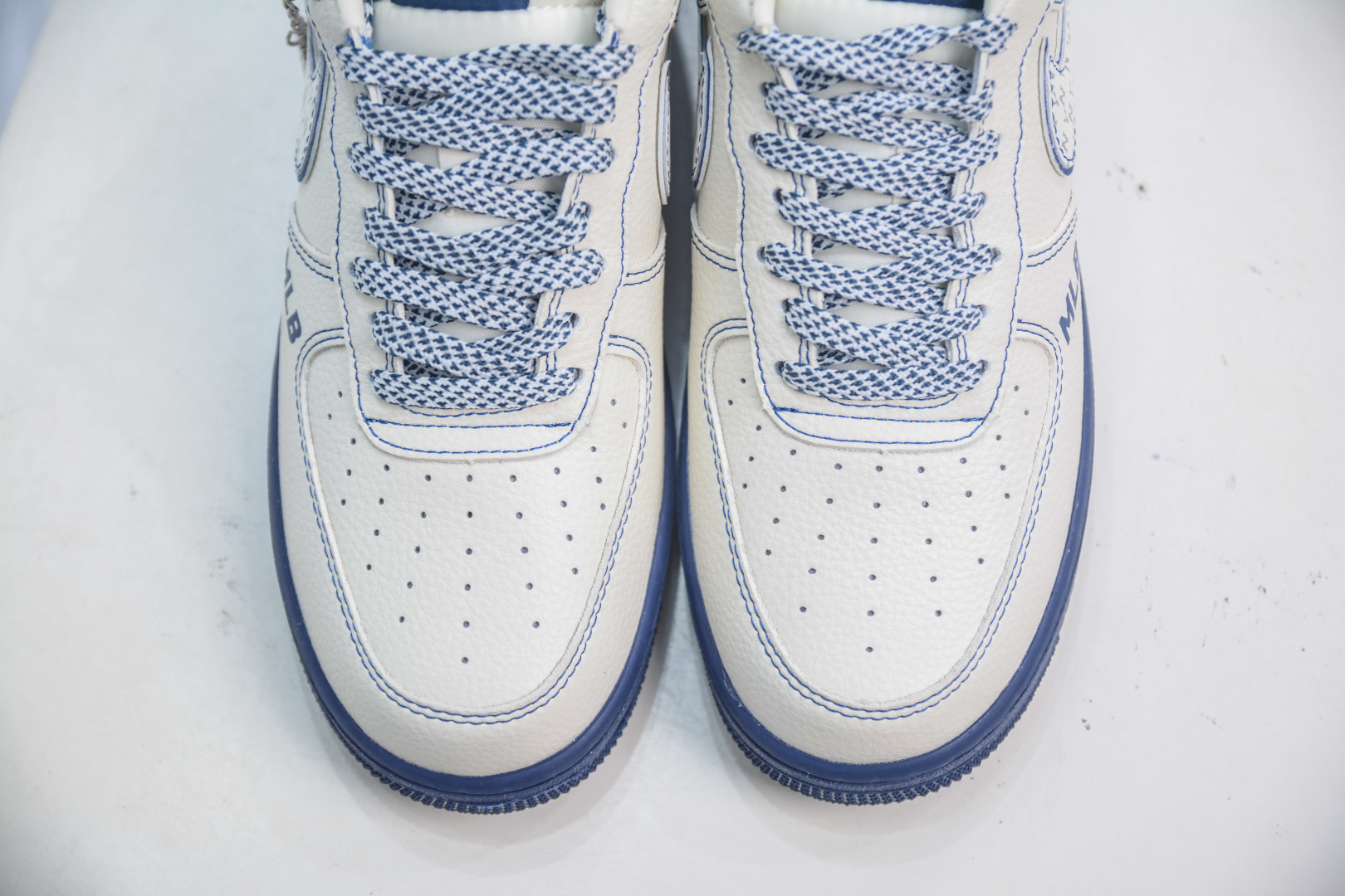 Nike Air Force 1 Low '07 MLB Yankees Edition - Creamy White and Navy Blue 10 cmp i1754146736412 5753 0 8