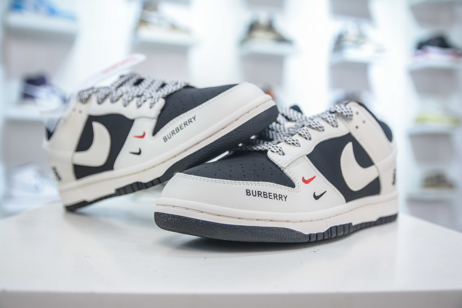 Nike SB Dunk Low x Burberry White Black, Premium Leather, Comfortable Fit 4 cmp i1754146791828 1107 0 3