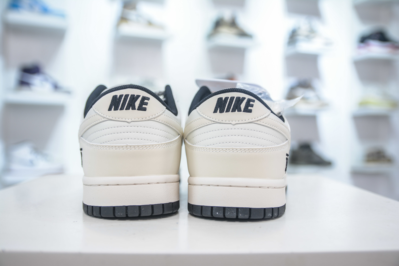 Nike SB Dunk Low x Burberry White Black, Premium Leather, Comfortable Fit 2 cmp i1754146793047 6205 0 1