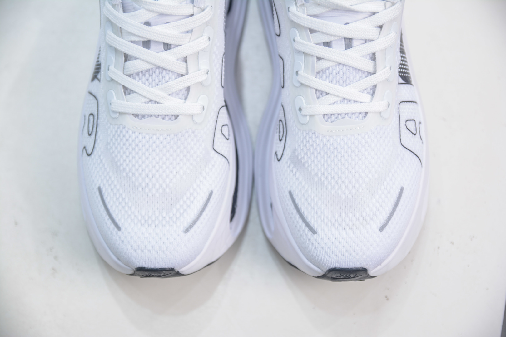 Nike Air Zoom Pegasus Premium White Running Shoes Full Length Air Cushion 9 cmp i1754236502093 1888 0 8