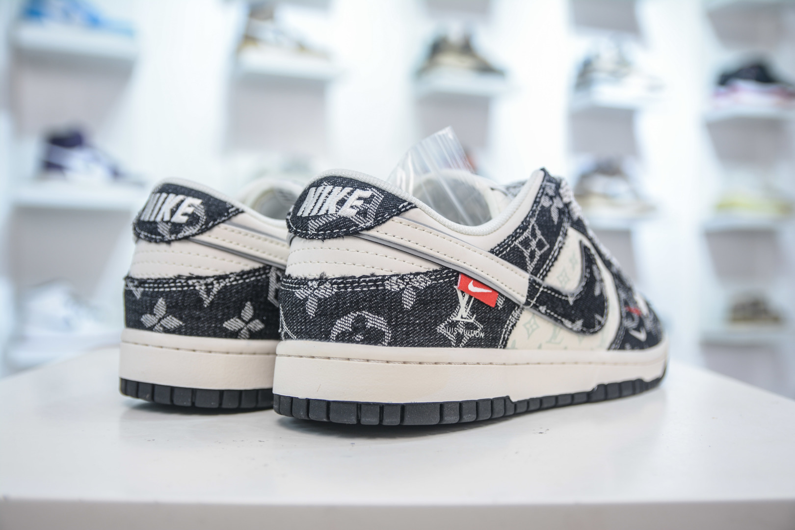 Nike SB Dunk Low x Louis Vuitton Black White Denim Sneakers 6 cmp i1754236691404 5165 0 5