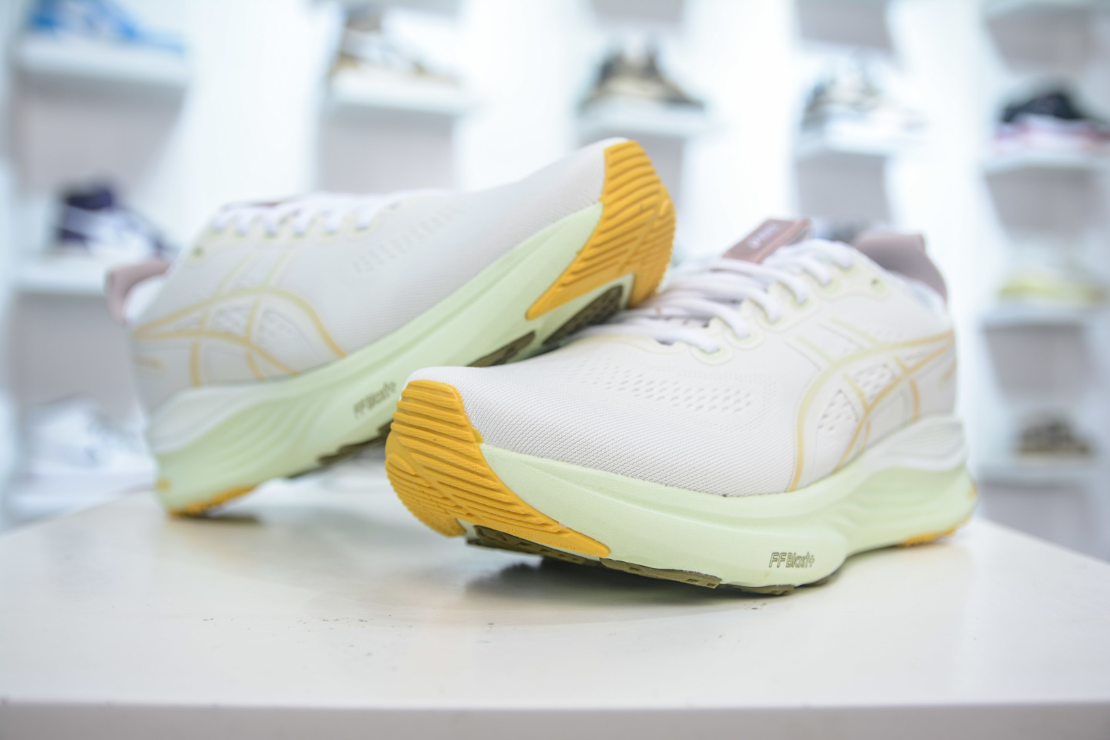 Asics Gel-Kayano 32 Running Shoes: Stability, Cushioning, and Breathable Comfort 5 cmp i1754236875990 7058 0 3