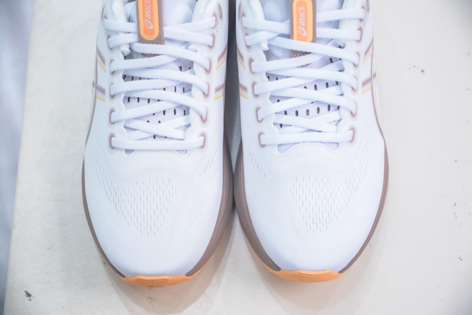 AsicsGel-Kayano 32 亚瑟士运动休闲透气专业跑鞋 1012B838-101