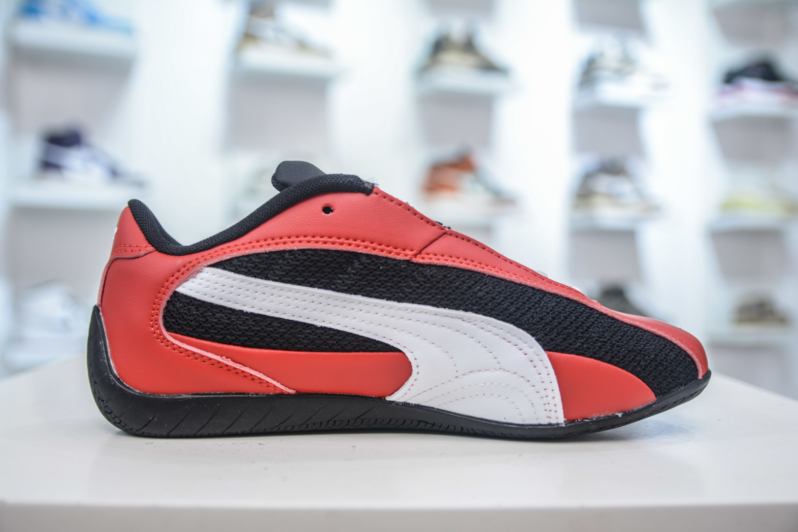 Puma Roma M Motorsport: Retro-Style Low-Profile Sneaker in Black and Red 4 cmp i1754237411695 9576 0 2