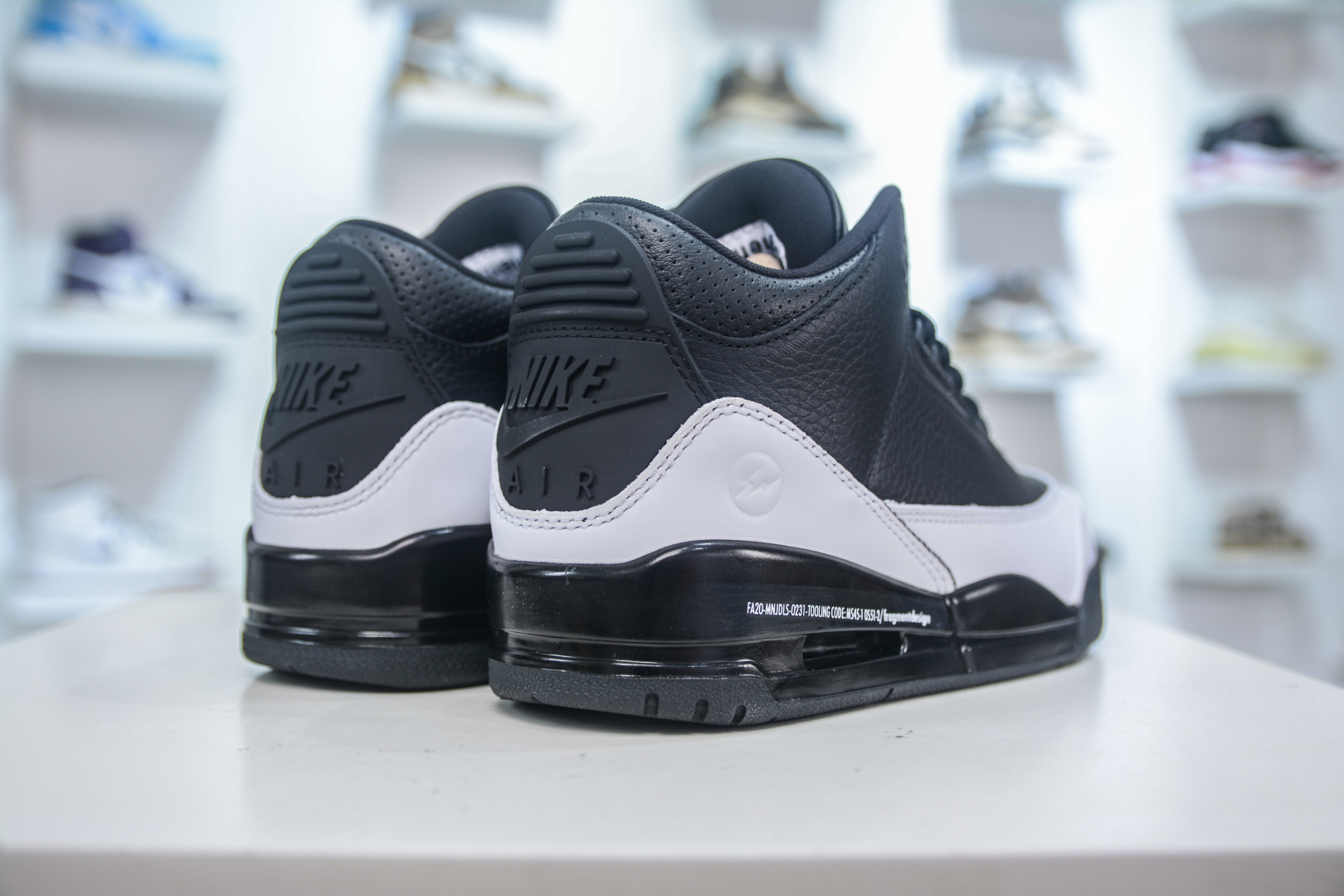 Air Jordan 3 Retro Fragment Design Black White Sneakers DA3595-001 6 cmp i1754237753125 6953 0 5