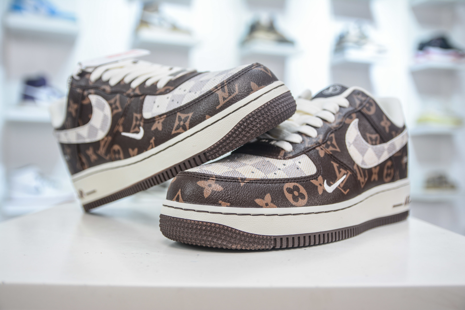 Nike Air Force 1 Low x Louis Vuitton Brown Monogram Sneakers 4 cmp i1754319488482 3690 0 3