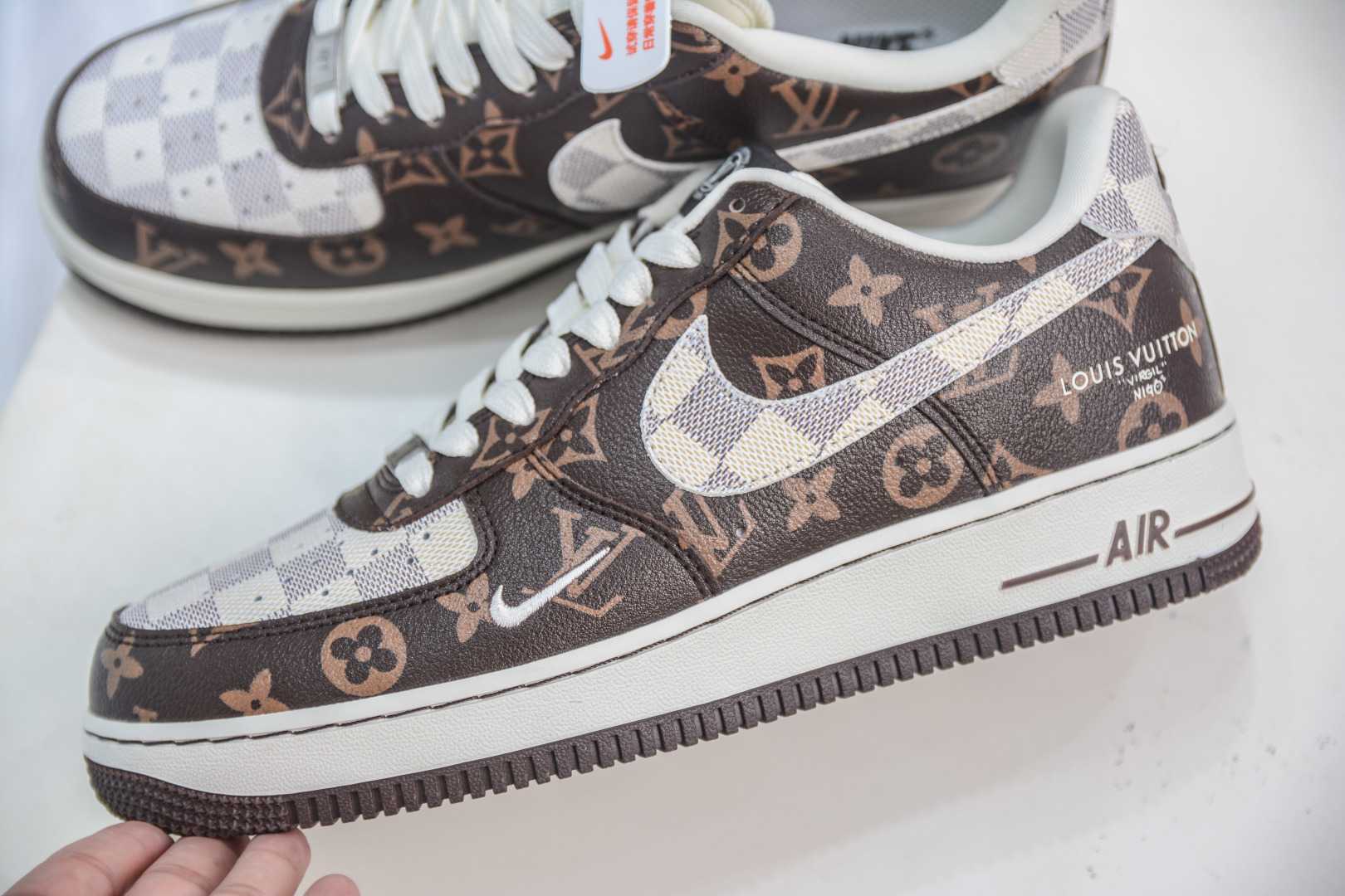 Nike Air Force 1 Low x Louis Vuitton Brown Monogram Sneakers 7 cmp i1754319488482 690 0 6
