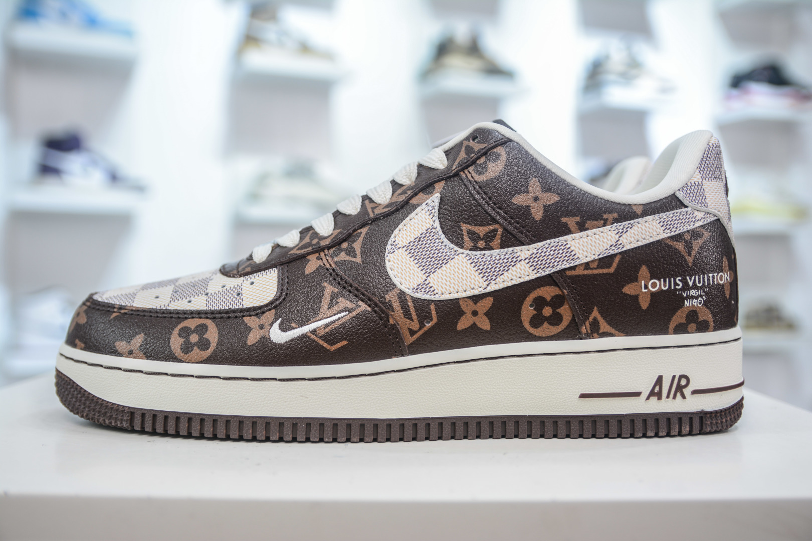 Nike Air Force 1 Low x Louis Vuitton Brown Monogram Sneakers 1 cmp i1754319489930 4738 0 0