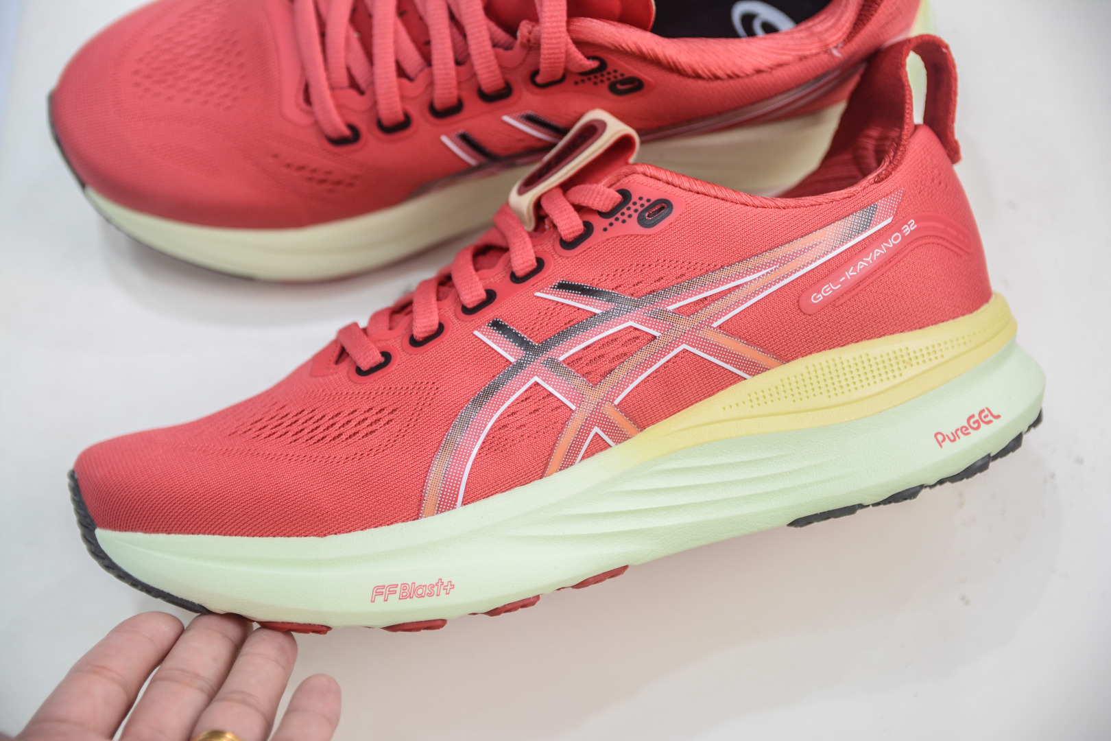 Asics Gel-Kayano 32: Breathable, Professional Running Shoes for Stability & Cushion 8 cmp i1754319660273 4624 0 6