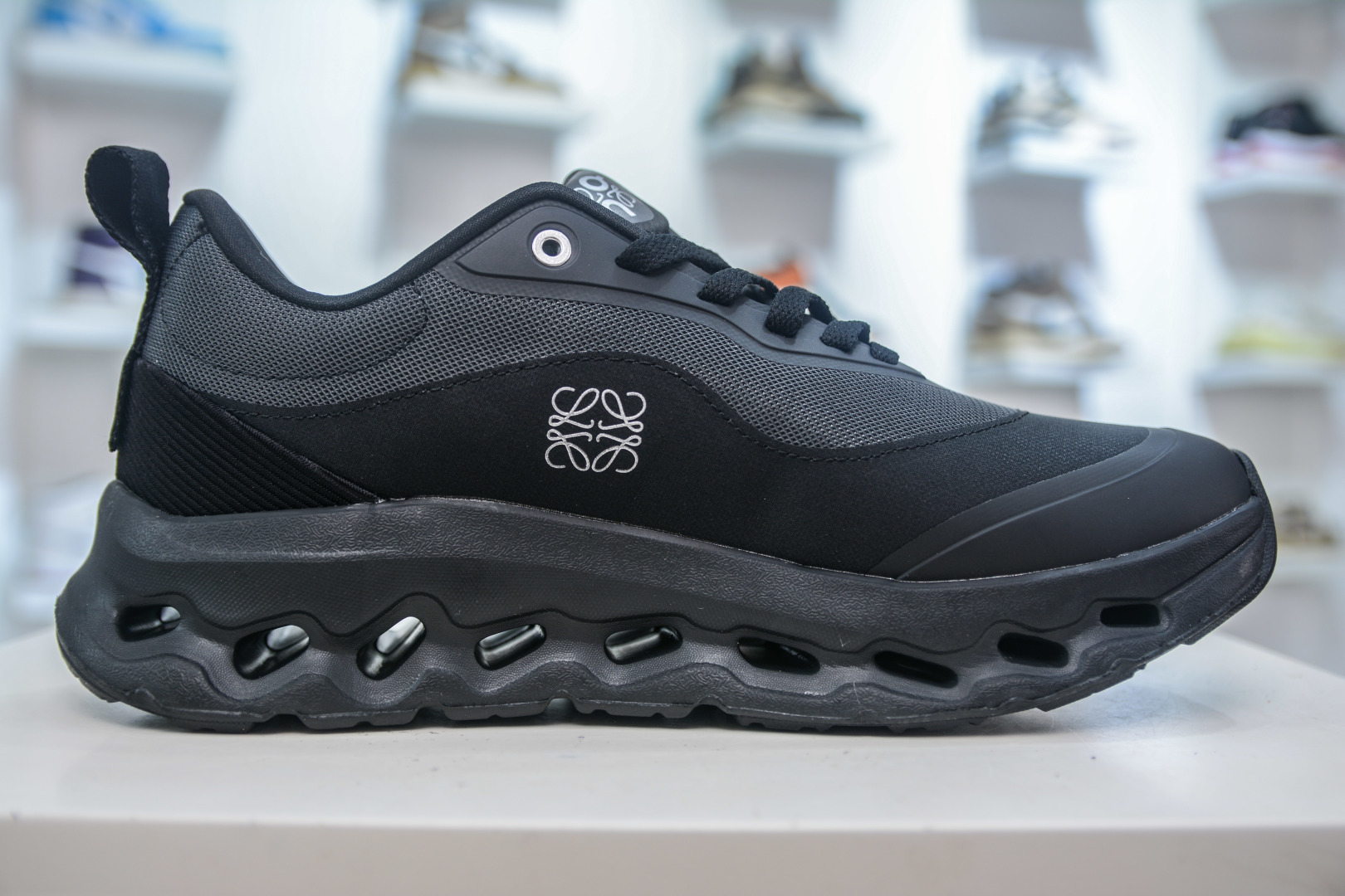 On Running Cloudtilt 2.0 Black Outdoor Street Style Sneakers 4 cmp i1754319809174 4163 0 2