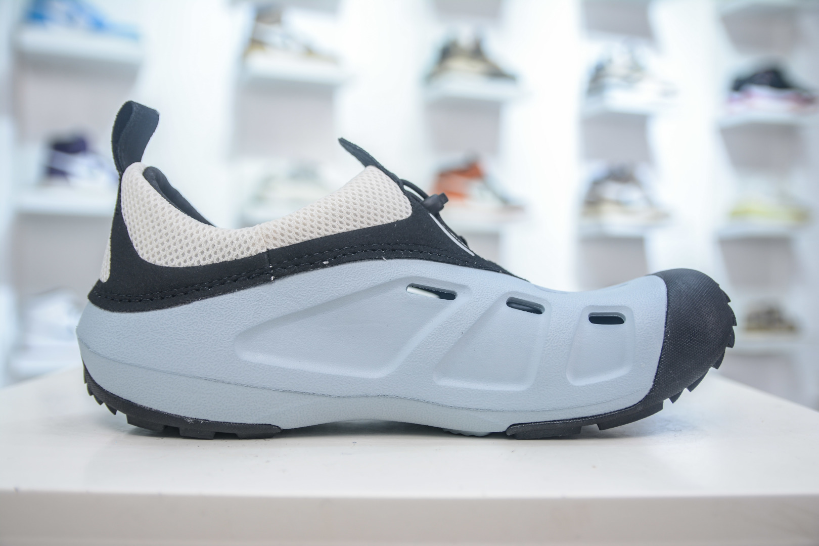 Crocs Quick Trail Clog: Lightweight, Comfortable & Breathable Outdoor Sandal 3 cmp i1754319933669 1803 0 2