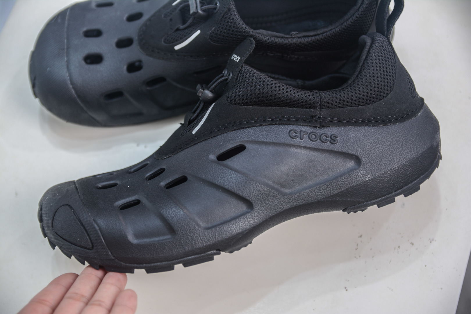 Crocs Quick Trail Clogs: Lightweight, Comfortable, and Quick-Drying Sandals 7 cmp i1754319976731 7749 0 6
