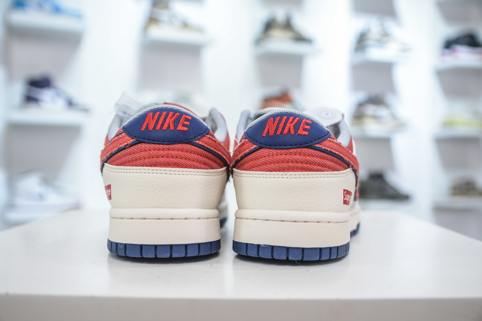 Nike SB Dunk Low x Supreme White/Coastal Blue/Varsity Red Sneakers 2 cmp i1754320025925 866 0 1