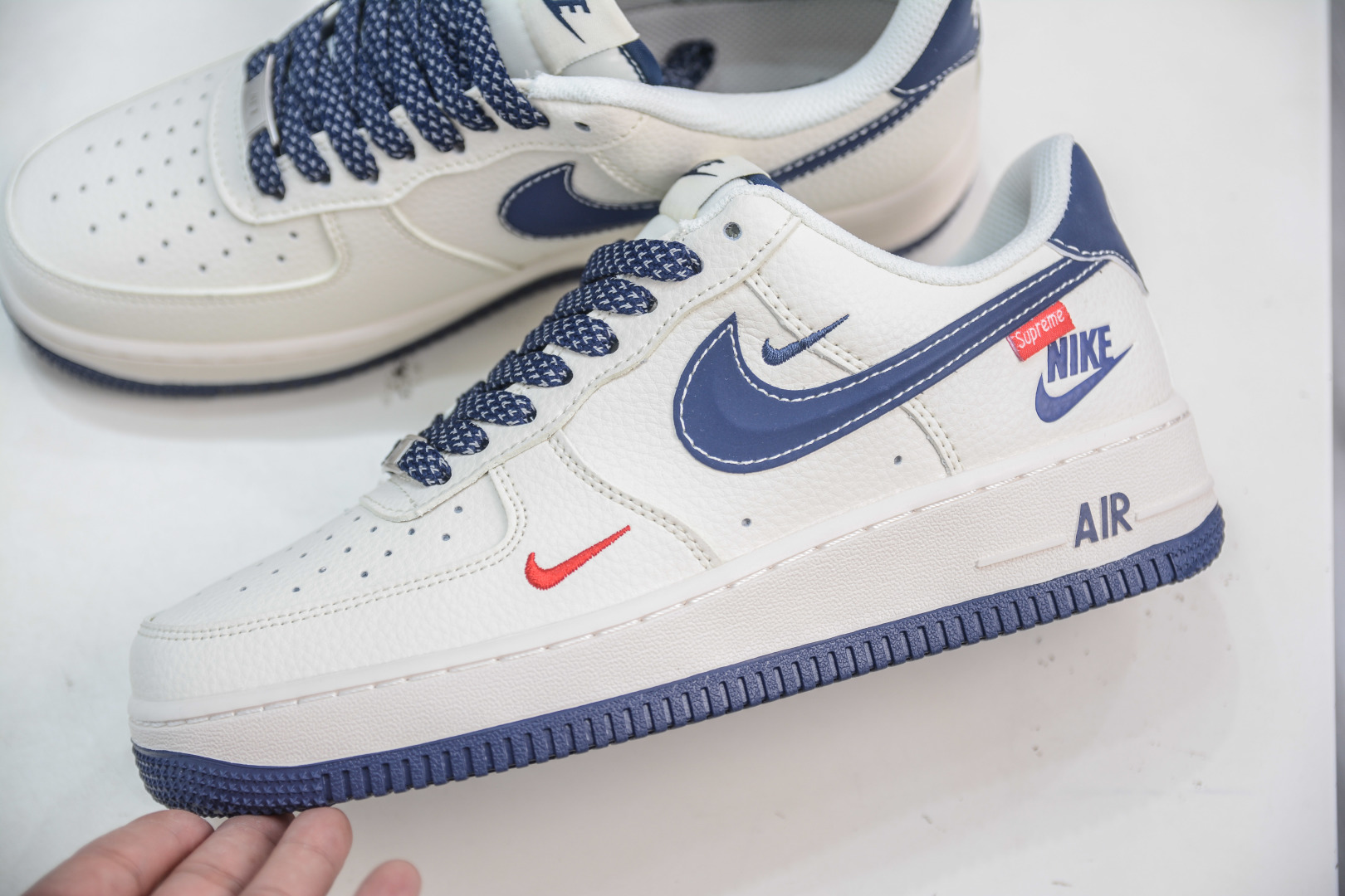 Supreme x Nike Air Force 1 Low White Blue Collaboration Shoes (Sizes 36-45) 8 cmp i1755306808394 2508 0 6